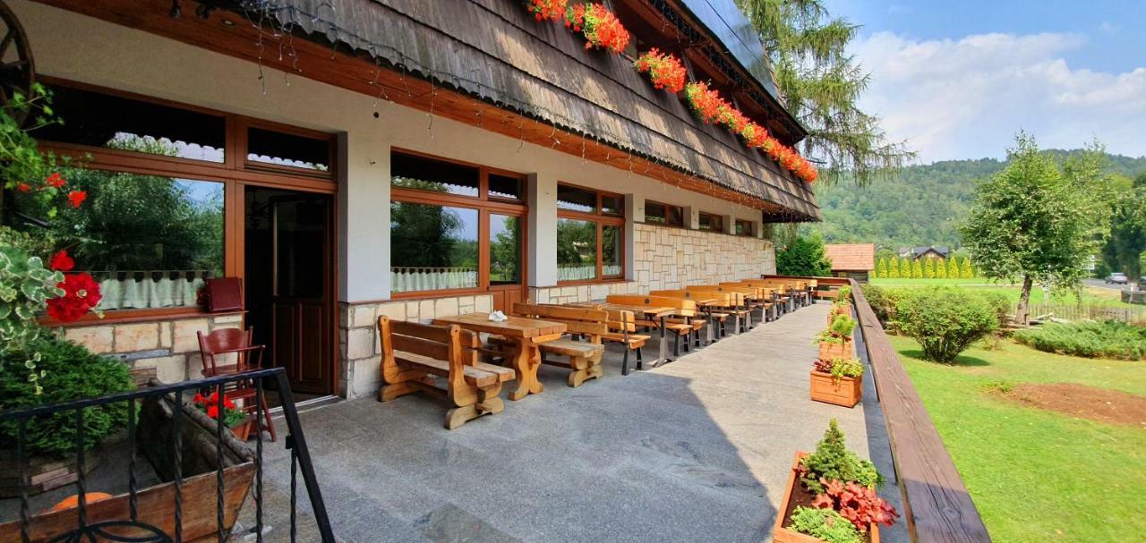 Zajazd Kaluzna Lacko Exterior foto